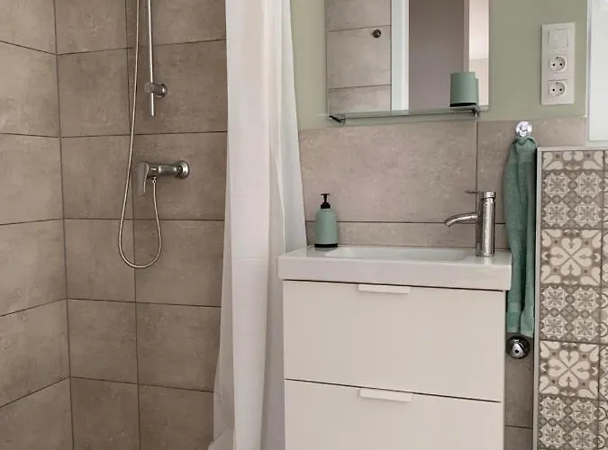 Otthon A Balatonon Casa vacanze *