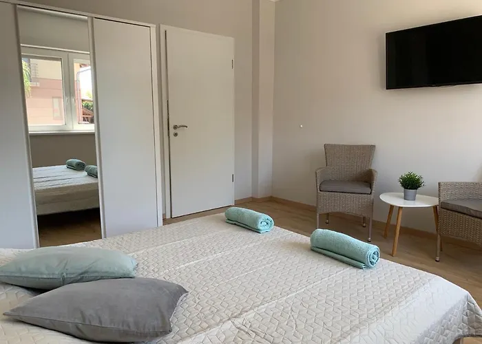 Otthon A Balatonon Casa vacanze *