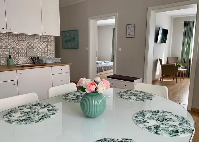 Otthon A Balatonon Vendeghaz *