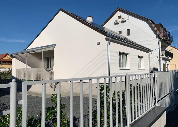 Casa vacanze Otthon A Balatonon *